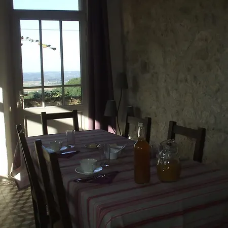 Les Terrasses De Bessou לינה וארוחת בוקר