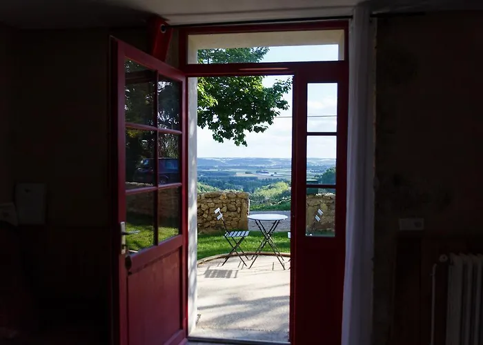 Les Terrasses De Bessou Oda ve Kahvaltı Clermont-Dessous