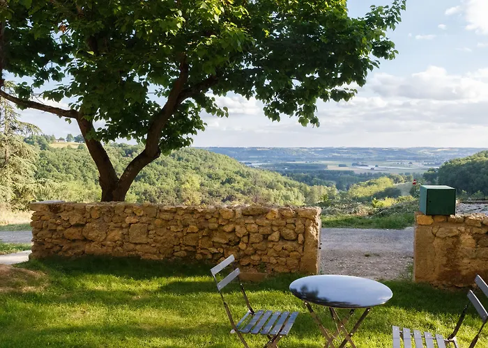 Les Terrasses De Bessou Oda ve Kahvaltı