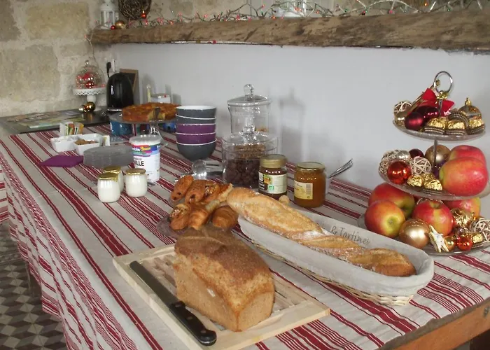 Les Terrasses De Bessou Oda ve Kahvaltı 3*