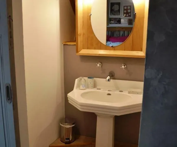 Les Terrasses De Bessou 3*